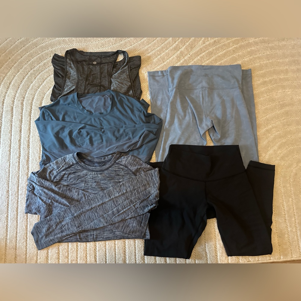 Bundle of Lululemon clothes
